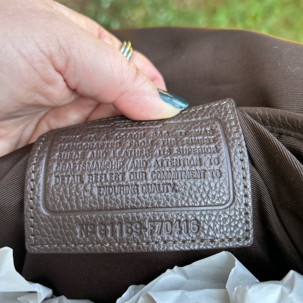 Coach Suede Messenger Bag F70416 | Brown Leather Crossbody | Unisex Vintage - Picture 4 of 17